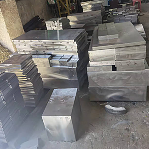 Selection of mold materials
