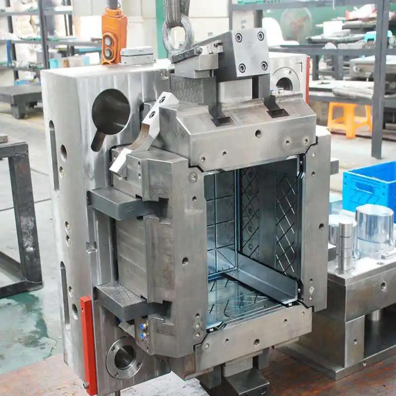 Bottle Cage molding