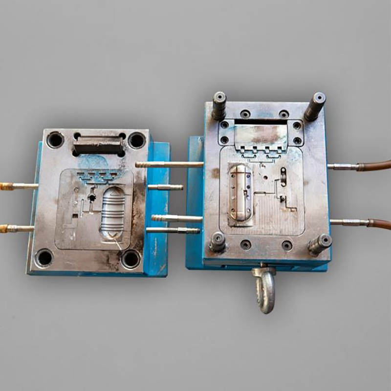 Skin-peeler molding