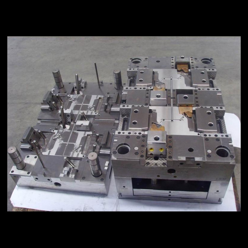 Plastic Flashlight Shell Injection Mold