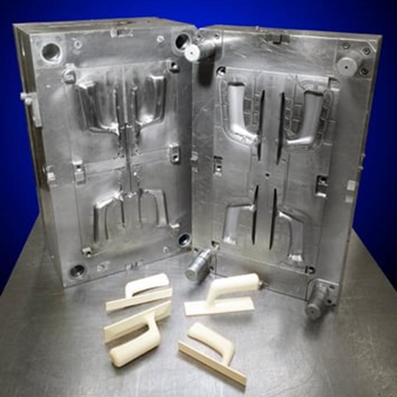 Plastic Seals Molding