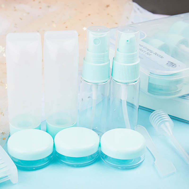 Travel Set Molding