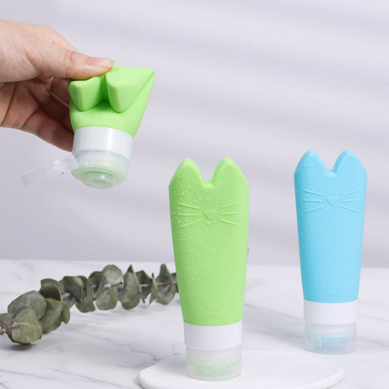 Travel set molding