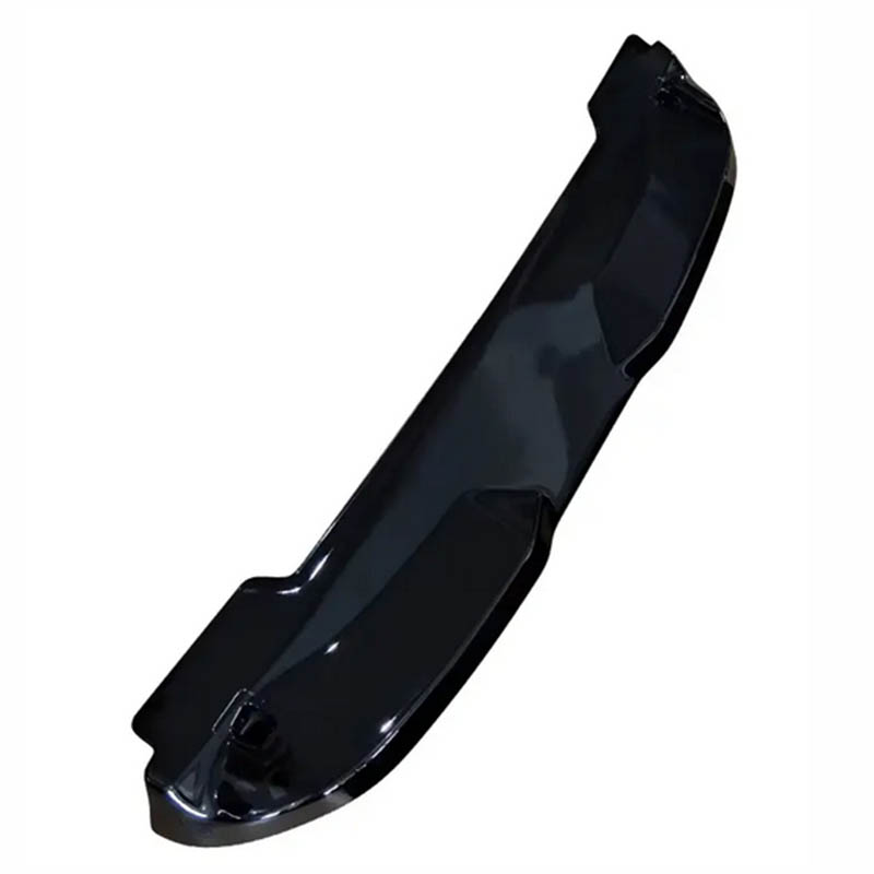Tail wing molding